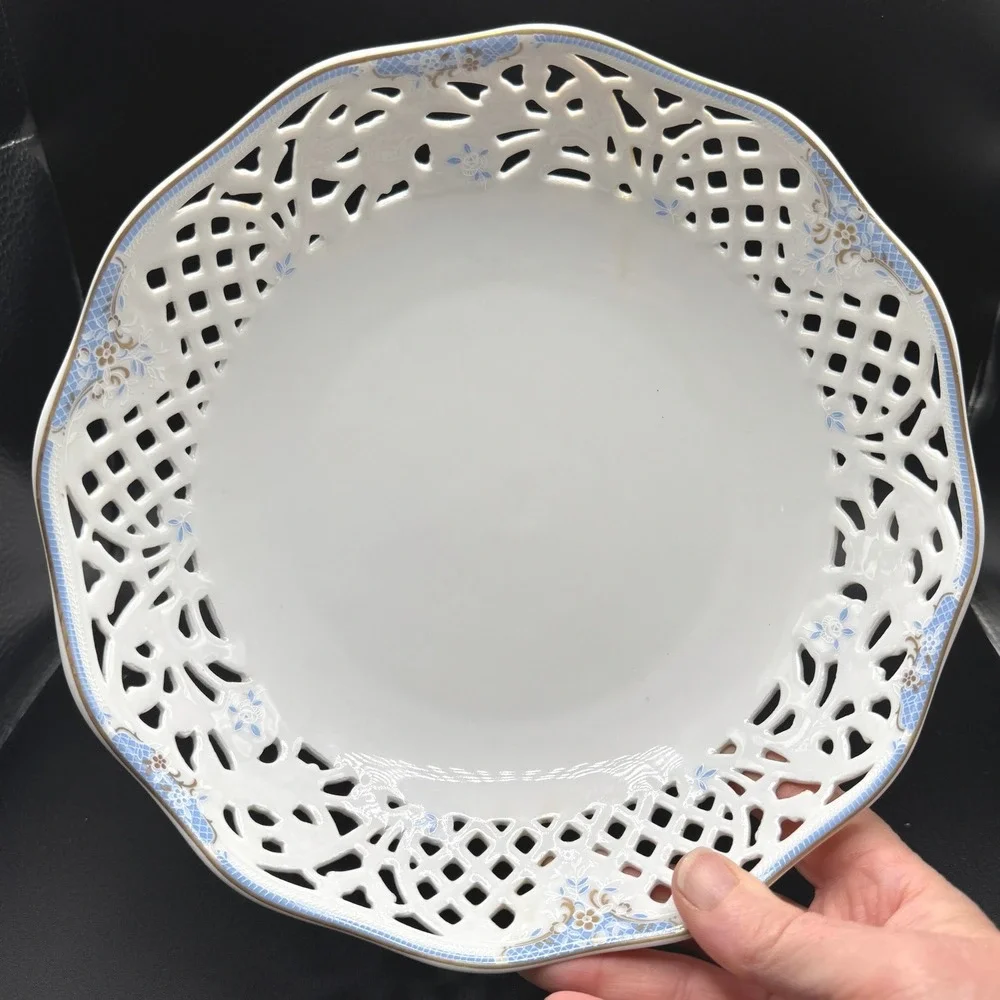 Oscar de la Renta Bouquet Blue Reticulated Serving Bowl West Germany Cottagecore